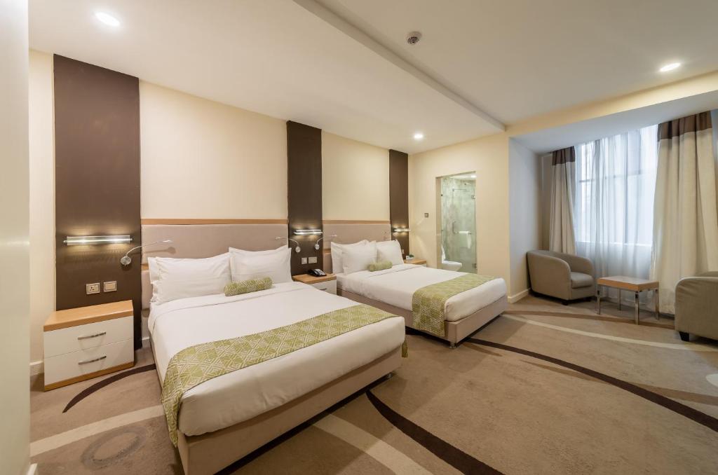 PrideInn Azure image 3